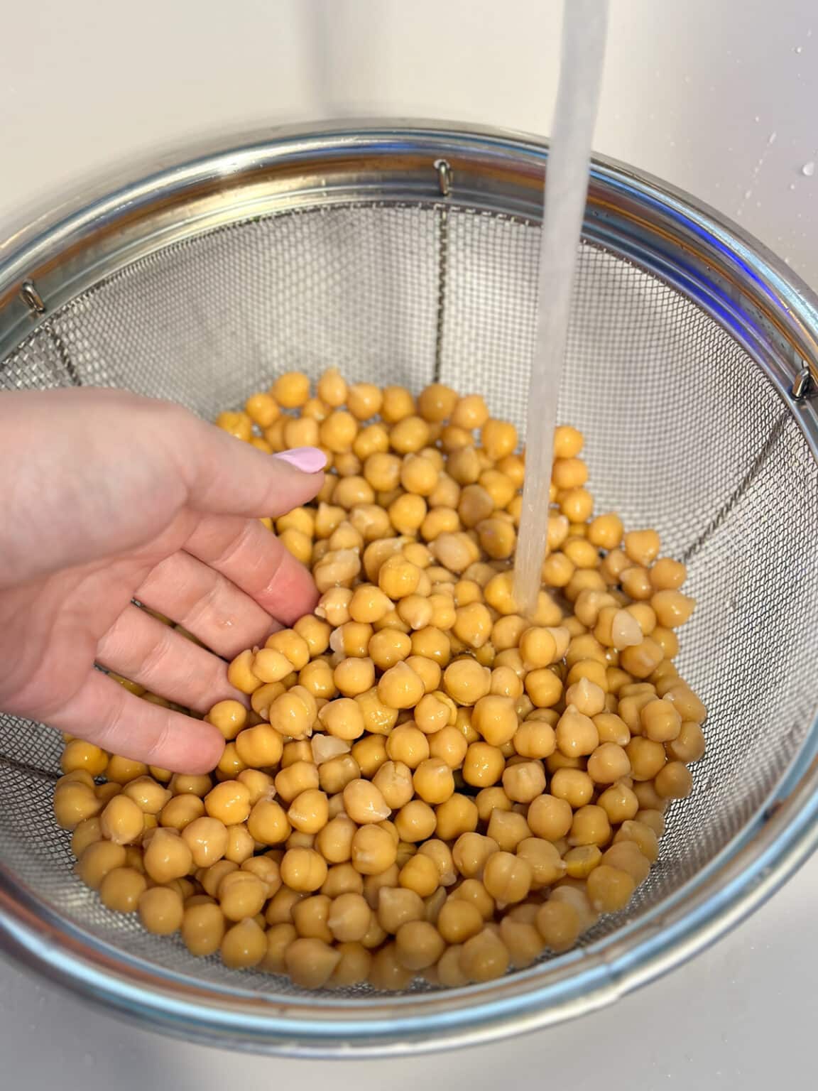 Pita and Hummus - Easy, Homemade & Delicious!