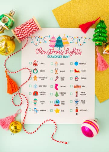 Christmas Lights Scavenger Hunt - Free Printable! 🎄