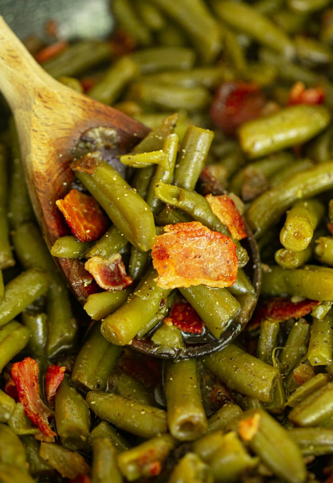 Copycat Texas Roadhouse Green Beans - Sweet Tea and Sprinkles